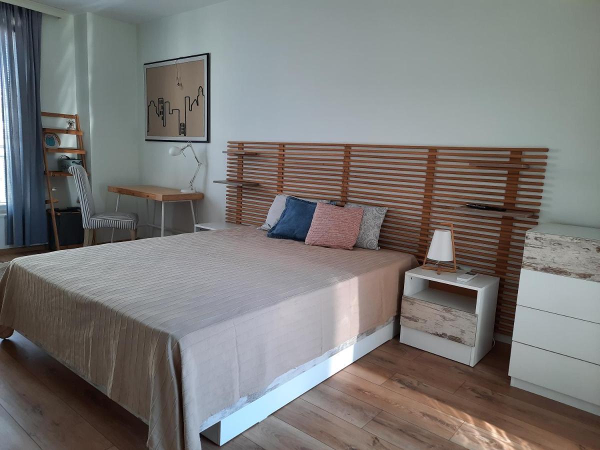 Soulful Apartments - Horizon Varna Bagian luar foto